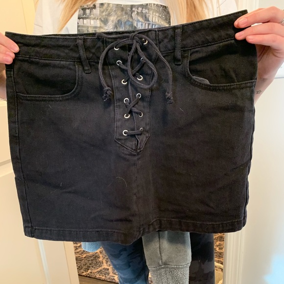 Kendall and Kylie Mini Skirt - Picture 1 of 2